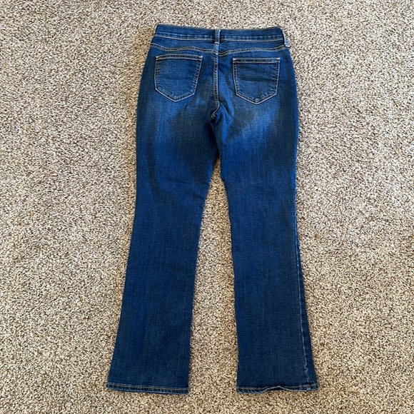Old Navy Sweetheart Jeans - Picture 4 of 10